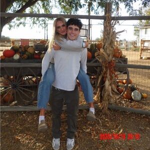 Meet your Posher, Madiosn